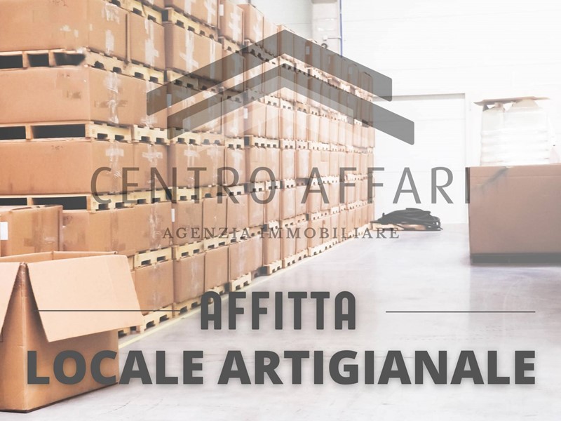 Attività commerciale in Affitto a Campobasso, 1'800€, 250 m²