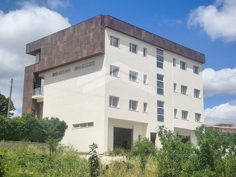 Appartamento in Vendita a Campobasso, 210'000€, 90 m²