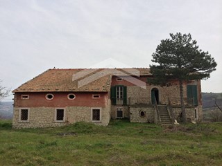 Rustico in Vendita a Riccia, 109'000€, 250 m²