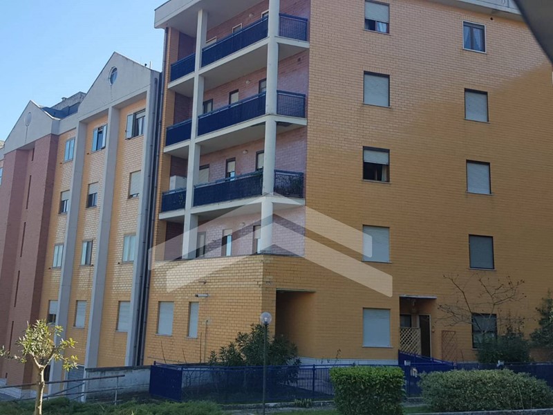 Trilocale in Vendita a Campobasso, 100'000€, 71 m²