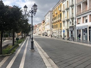 Immobile commerciale in Vendita a Campobasso, 120'000€, 40 m²