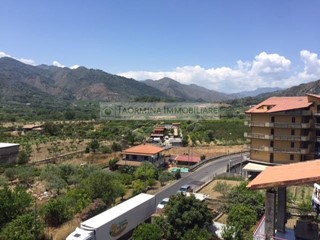 Casa Semi Indipendente in Vendita a Gaggi, 60'000€, 100 m²