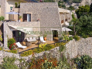 Appartamento in Vendita a Taormina, 2'000'000€, 309 m²