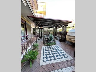 Appartamento in Vendita a Gaggi, 110'000€, 198 m²