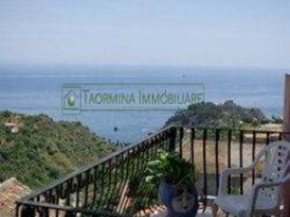 Appartamento in Vendita a Taormina, 800 m²
