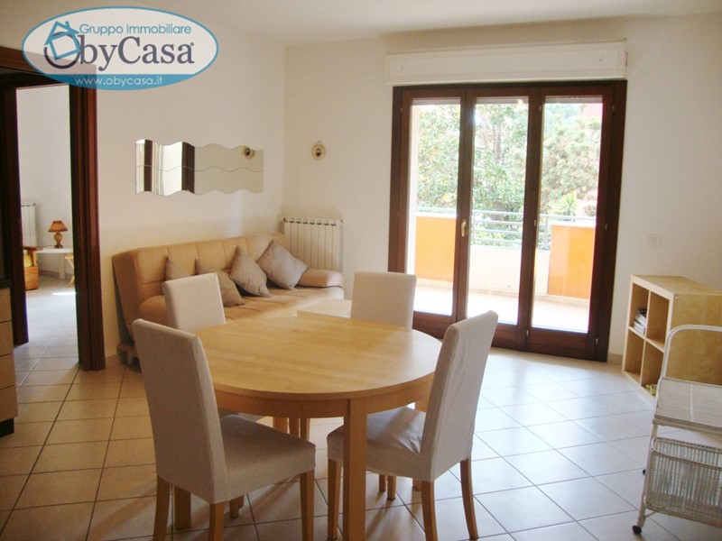 Trilocale in Affitto a Santa Marinella, 900€, 75 m²