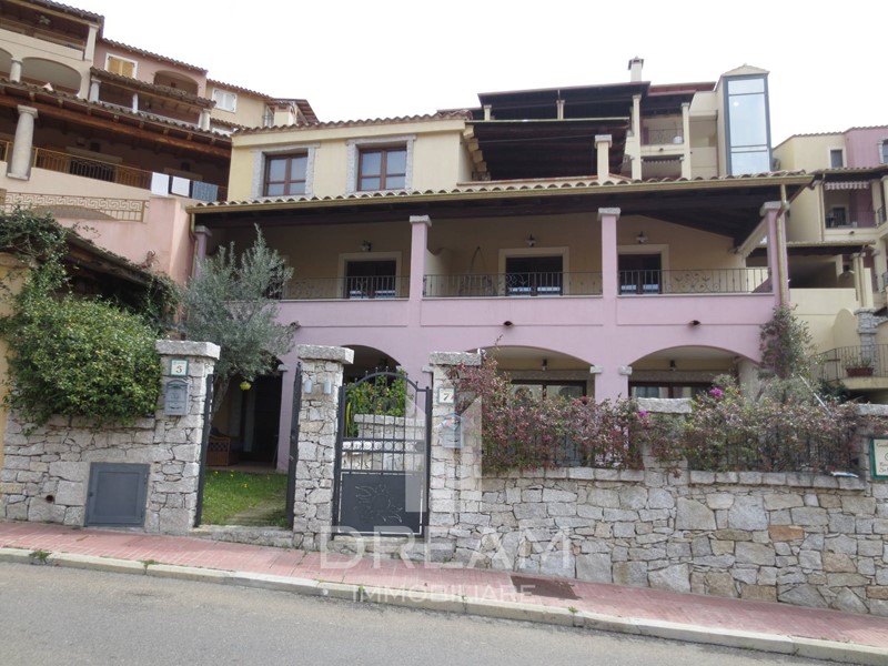 Casa Semi Indipendente in Vendita a Villasimius, 410'000&euro;, 190 m²