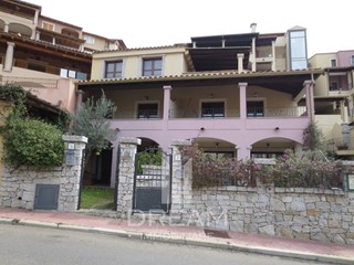 Casa Semi Indipendente in Vendita a Villasimius, 410'000€, 190 m²