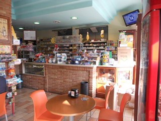 Attività commerciale in Vendita a Martinsicuro, 380'000€, 100 m²