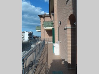 Villetta a schiera in Vendita a Acquaviva Picena, 230'000€, 180 m²