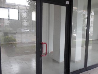 Laboratorio in Vendita a Monteprandone, 109'000€, 170 m²