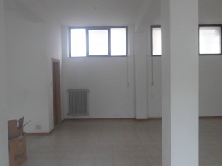 Ufficio in Vendita a Monteprandone, 47'000€, 75 m²