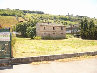 Terreno edificabile in Vendita a Colonnella, 300'000€, 2500 m²