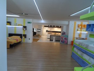 Immobile commerciale in Vendita a San Benedetto del Tronto, 800 m²