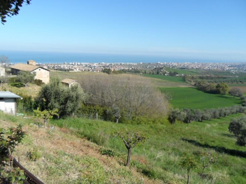 Terreno edificabile in Vendita a Colonnella, 139'000€, 1620 m²