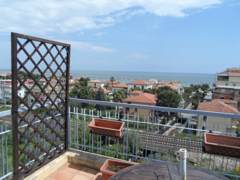Appartamento in Vendita a San Benedetto del Tronto, 240 m²