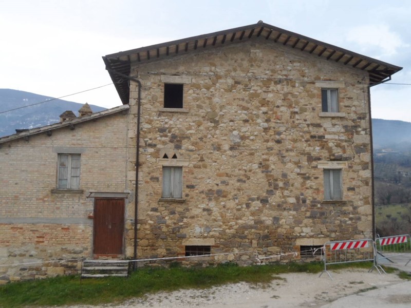 Casa Indipendente in Vendita a Folignano, 160'000€, 160 m²