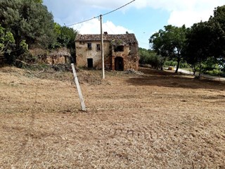 Rustico in Vendita a Colonnella, 190'000€, 200 m²