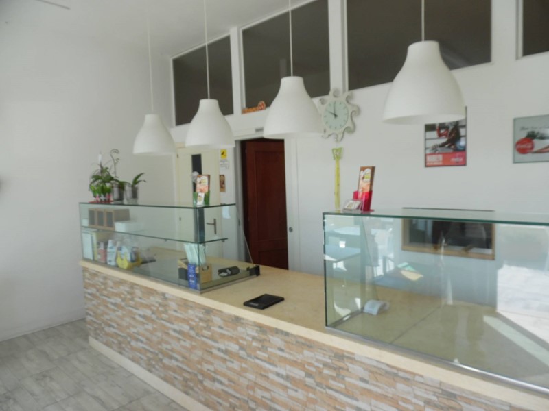 Attività commerciale in Vendita a Grottammare, 30'000€, 65 m²