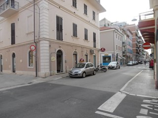 Attività commerciale in Vendita a San Benedetto del Tronto, 100'000€, 60 m²