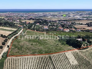 Terreno edificabile in Vendita a Monteprandone, 450'000€, 19136 m²