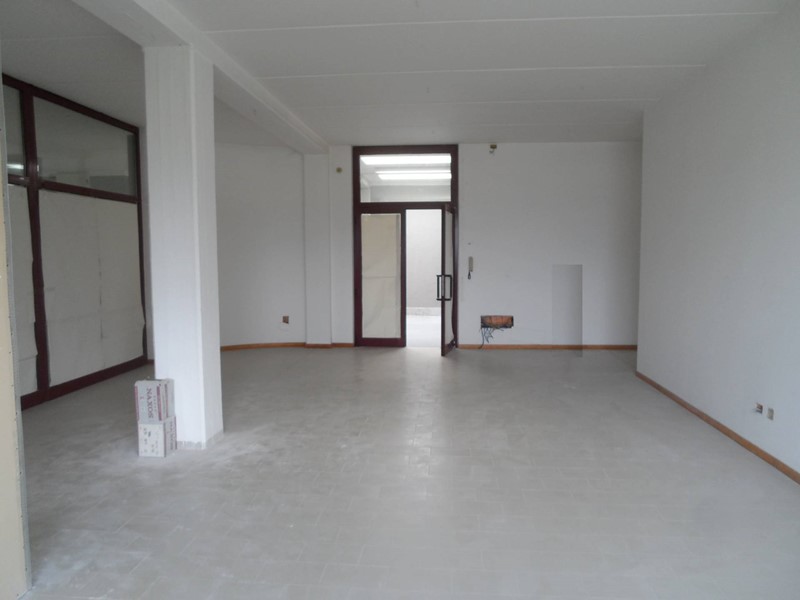 Ufficio in Vendita a San Benedetto del Tronto, 90'000€, 90 m²