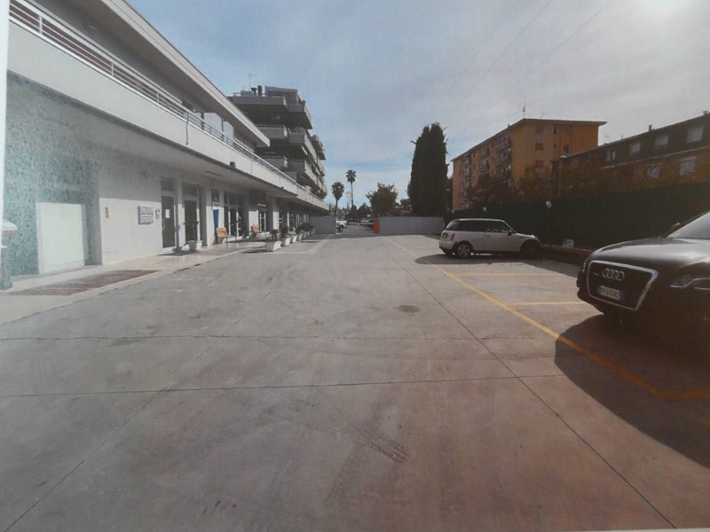 Box in Vendita a San Benedetto del Tronto, 15'000€, 12 m²