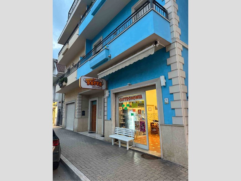 Attività commerciale in Vendita a San Benedetto del Tronto, 35'000€, 30 m²