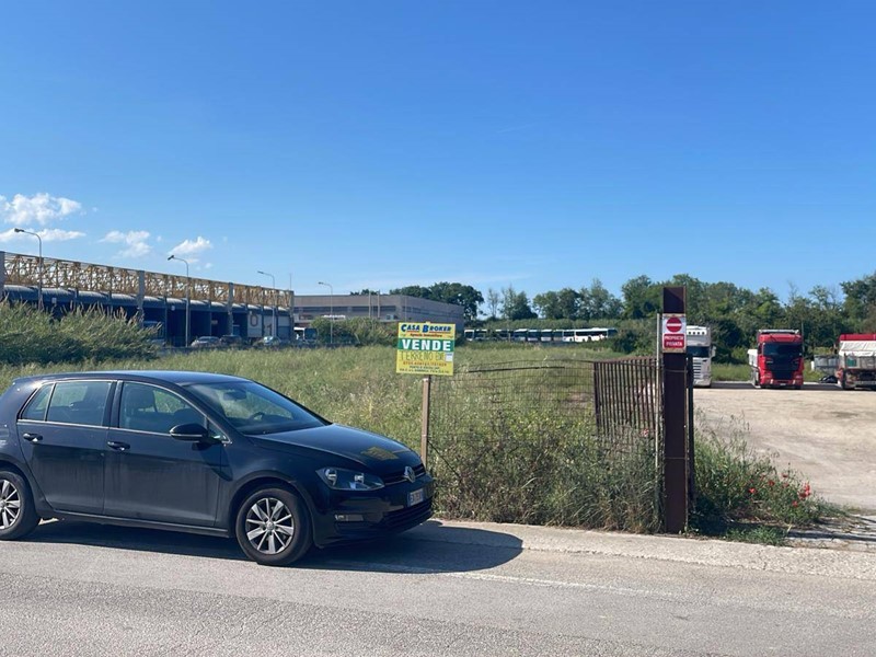 Terreno edificabile in Vendita a San Benedetto del Tronto, 10520 m²