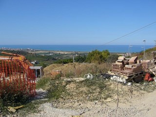 Terreno edificabile in Vendita a Colonnella, 95'000€, 800 m²