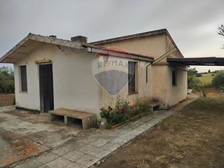 Villa in Vendita a Caltagirone, 43'000€, 80 m²