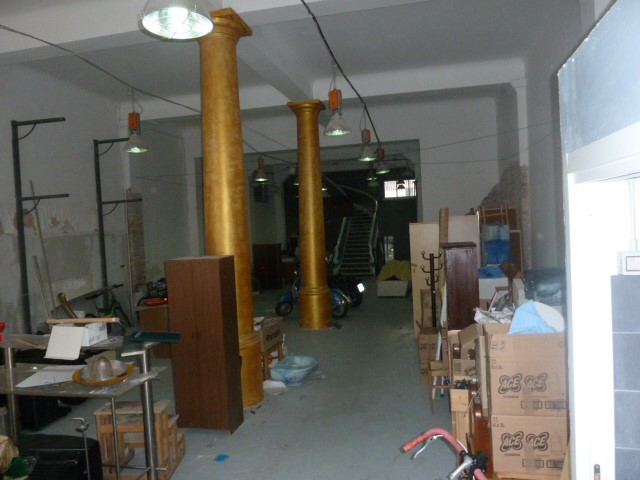 Immobile commerciale in Vendita a San Benedetto del Tronto, 460'000€, 304 m²