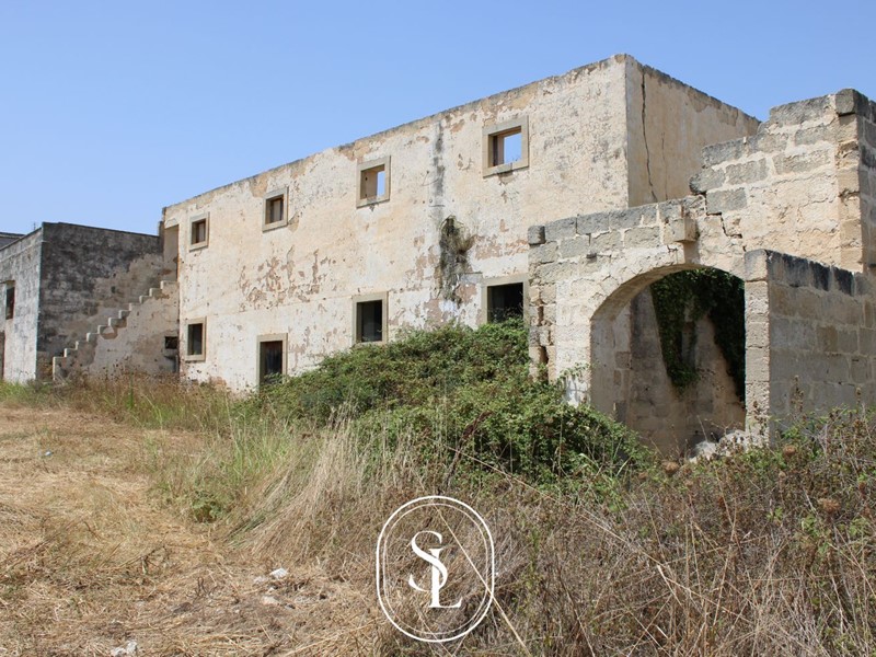 Rustico in Vendita a Ortelle, 220'000€, 330 m²