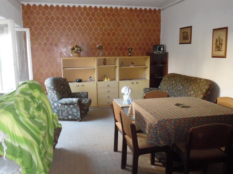 Casa Indipendente in Vendita a Martinsicuro, 140'000€, 190 m²