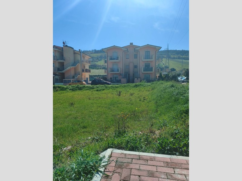 Attività commerciale in Vendita a Campofilone, 120'000€, 590 m²