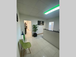 Attività commerciale in Affitto a Mogliano Veneto, 900€, 110 m²