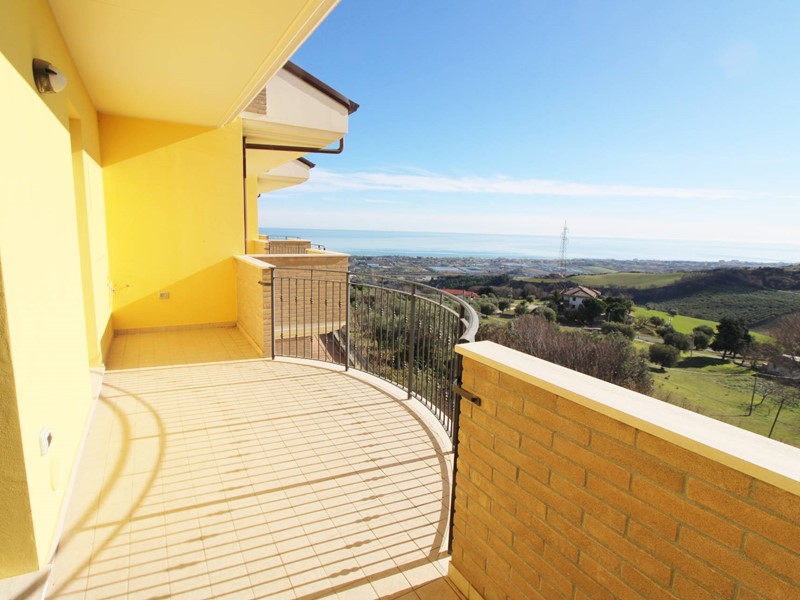 Trilocale in Vendita a Colonnella, 127'500€, 61 m²