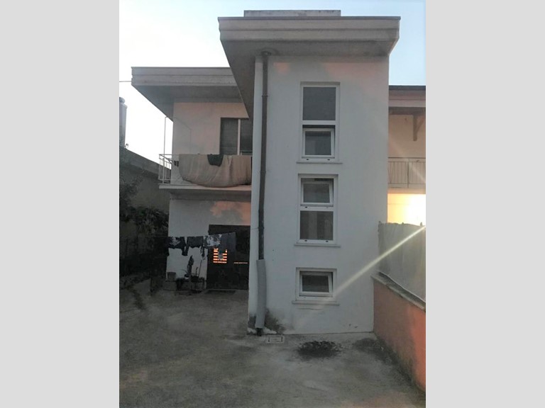 Appartamento in Vendita a Roseto degli Abruzzi, 169'000€, 420 m²