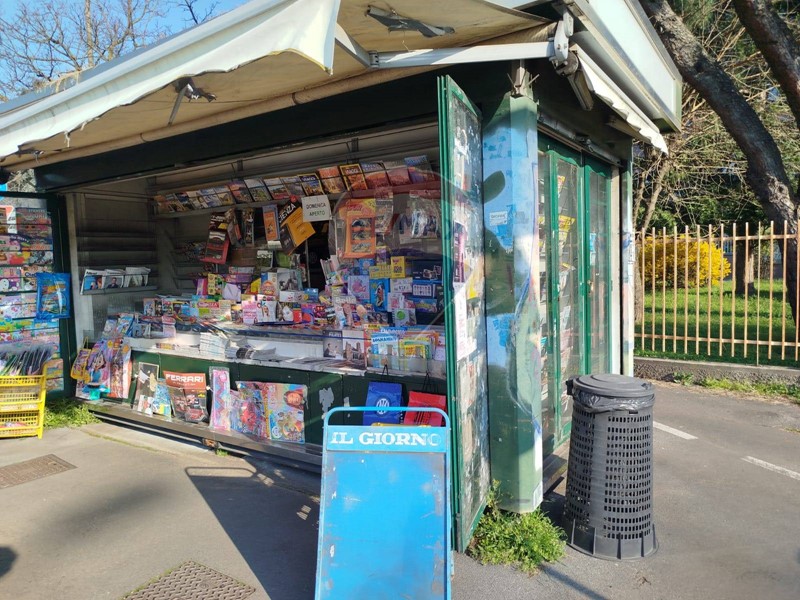 Attività commerciale in Vendita a Rho, 21'000€, 10 m²