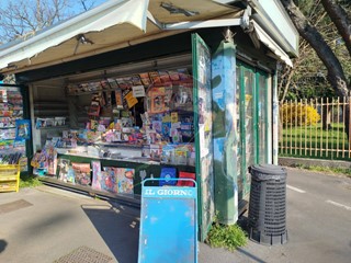 Attività commerciale in Vendita a Rho, 21'000€, 10 m²