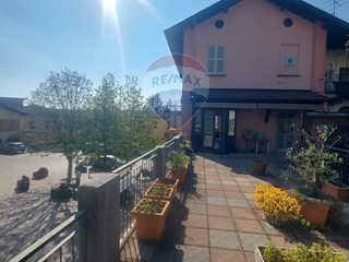 Bilocale in Vendita a Gemonio, 94'500€, 95 m²