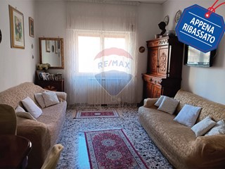 Appartamento in Vendita a Napoli, 200'000€, 70 m²