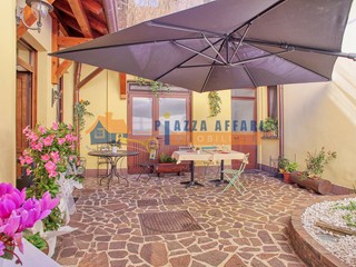 Immobile commerciale in Vendita a Gornate Olona, 440'000€, 331 m²