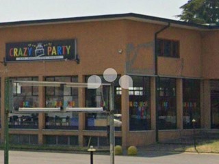 Immobile commerciale in Affitto a Spino d'Adda, 1'500€, 420 m²
