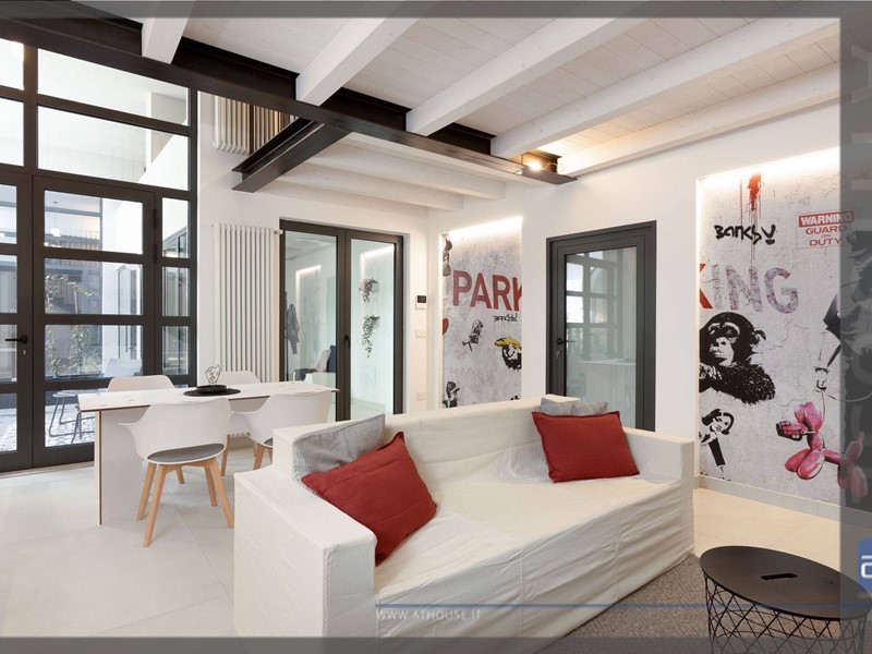 Bilocale in Vendita a Trieste, 280'000€, 110 m²