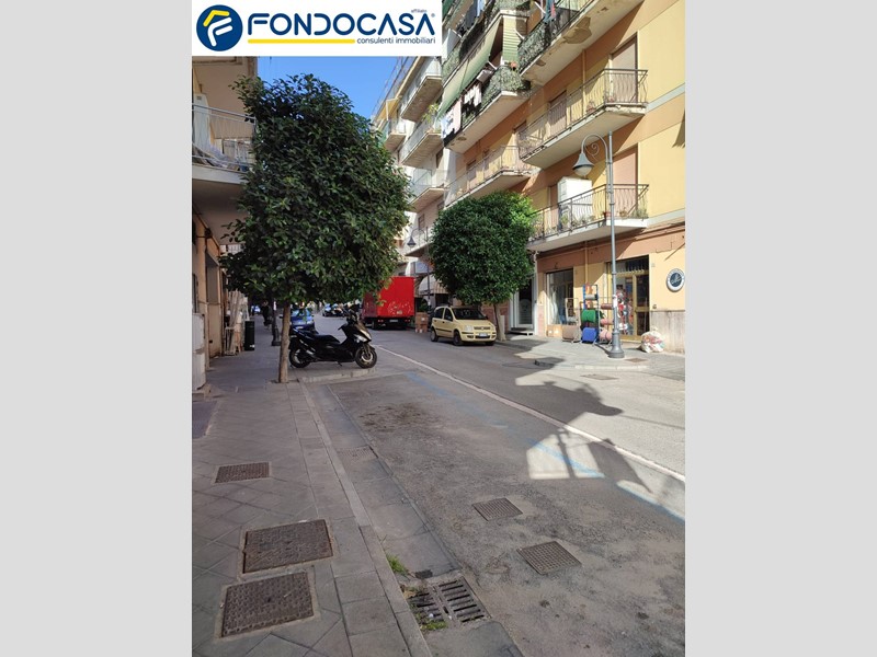 Immobile commerciale in Affitto a San Marzano sul Sarno, 800€, 80 m²