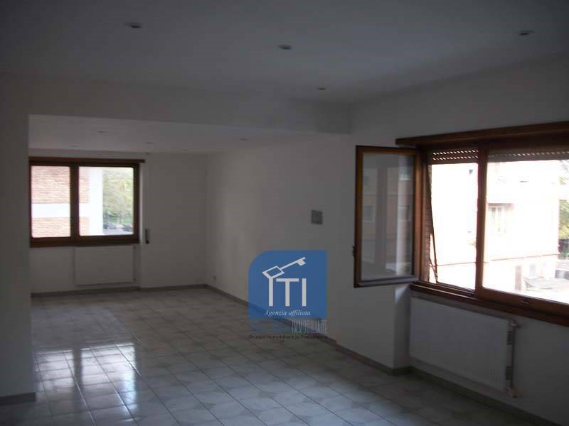 Bilocale in Affitto a Roma, 1'300€, 65 m²