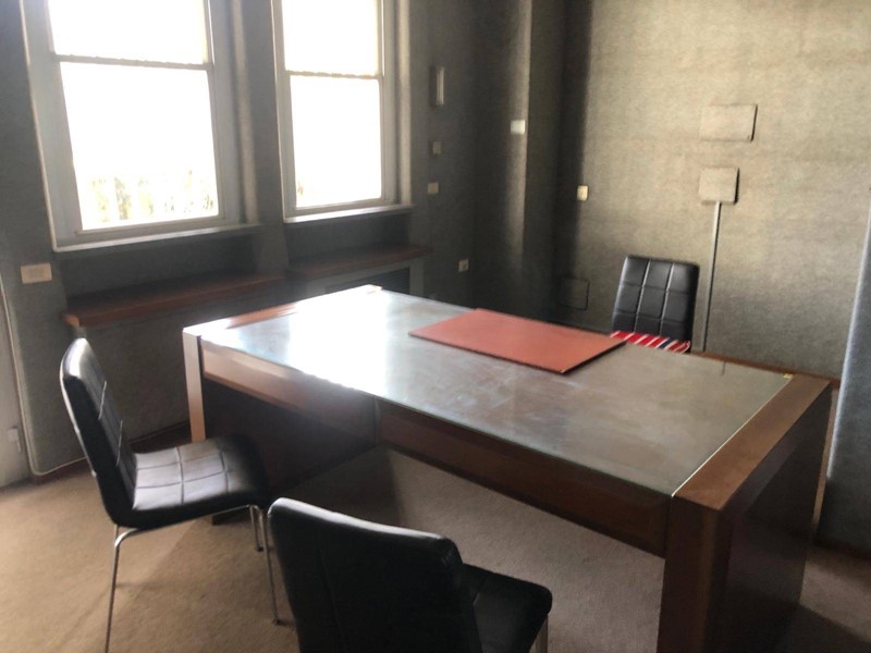 Attività commerciale in Affitto a Cascina, 15'000€, 1600 m²