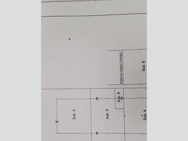 Attività commerciale in Affitto a Bientina, 2'500€, 400 m²