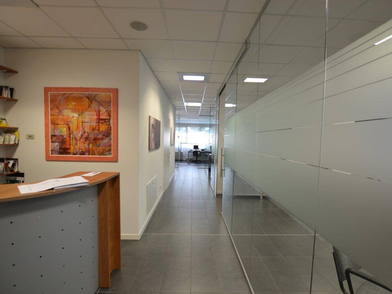 Ufficio in Vendita a Padova, 220'000€, 160 m²